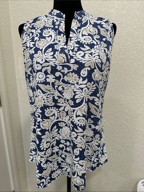 SJS Navy White and Tan Paisley Split-Neck Sleeveless Top
